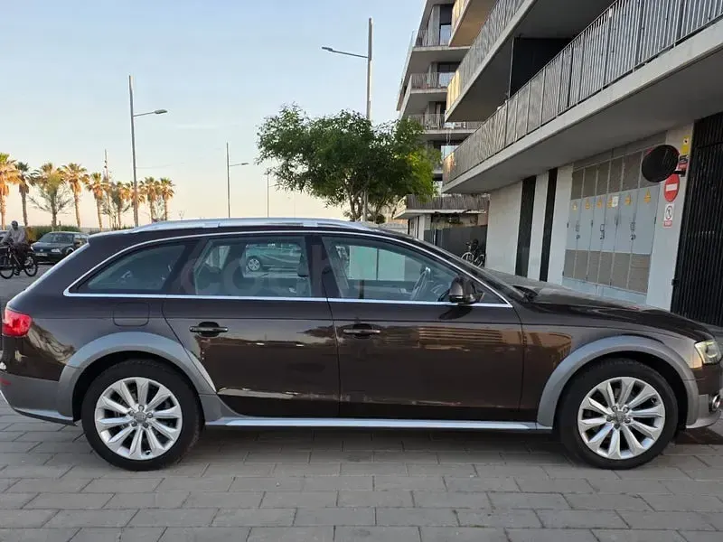 Usado Audi A4 Allroad 177 CV (130 kW) 2014 Marrón Familiar