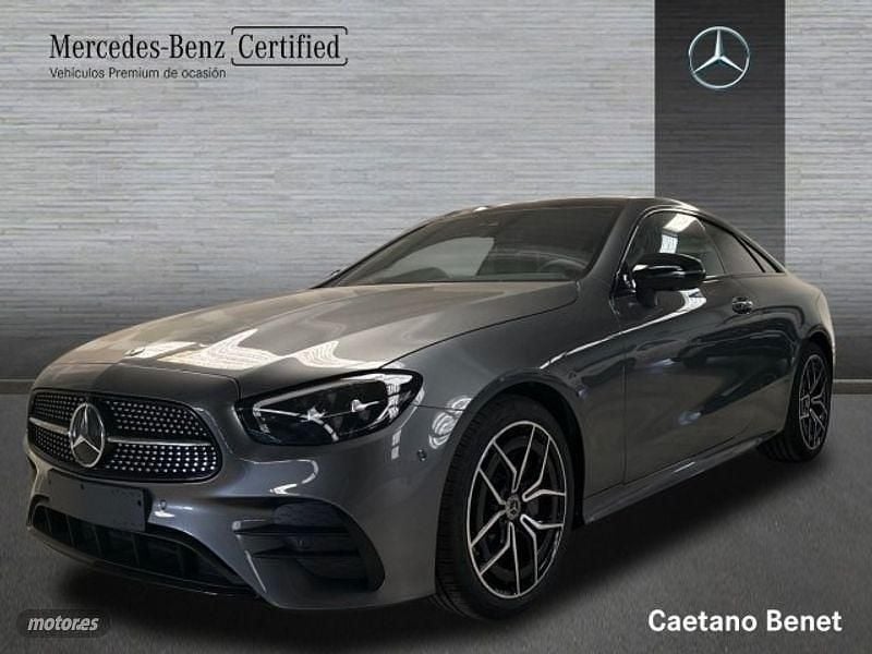 Gris / plateado Usado 2023 Mercedes E220 AMG line Coupe | 49.900 € (Buen precio) - Imagen 1/4