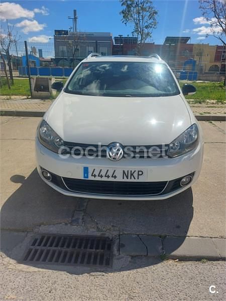 Usado VW Golf VII Advance 105 CV (77 kW) 2012 Blanco Familiar