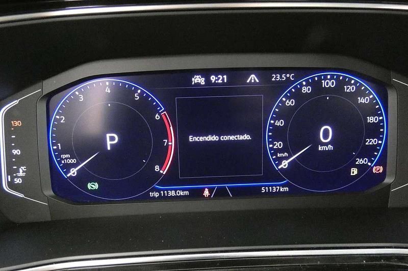 Usado VW T-Cross Sport 110 CV (80 kW) 2022 Negro profundo efect SUV