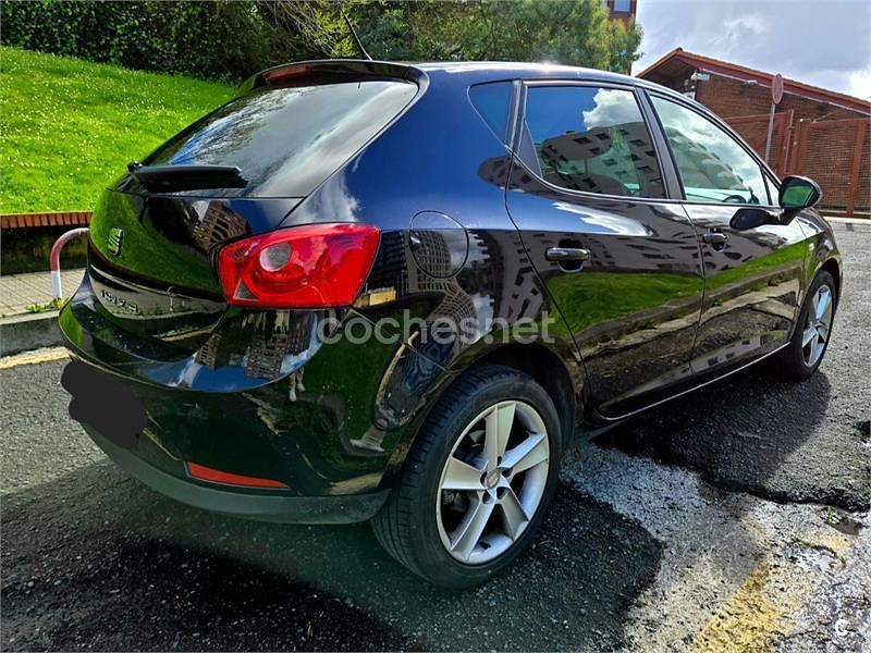 Usado Seat Ibiza Sport 105 CV (77 kW) 2011 Negro Berlina
