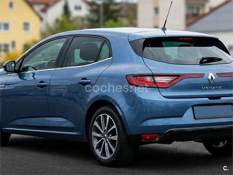 Usado Renault Mégane IV Zen 130 CV (95 kW) 2018 Azul Berlina