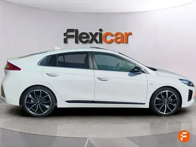 Usado Hyundai Ioniq Style 141 CV (103 kW) 2017 Blanco Utilitario