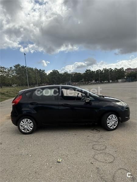 Negro Usado 2011 Ford Fiesta Utilitario | 3500 € (Super precio) - Imagen 1/4