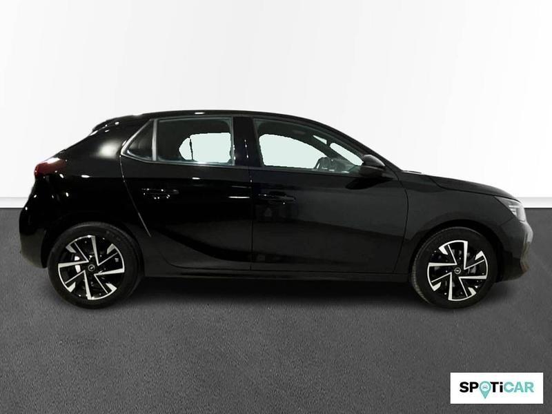Usado Opel Corsa 100 CV (73 kW) 2025 Negro Utilitario