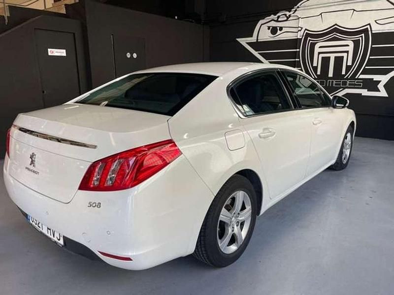 Usado Peugeot 508 Allure 140 CV (102 kW) 2014 Blanco Berlina