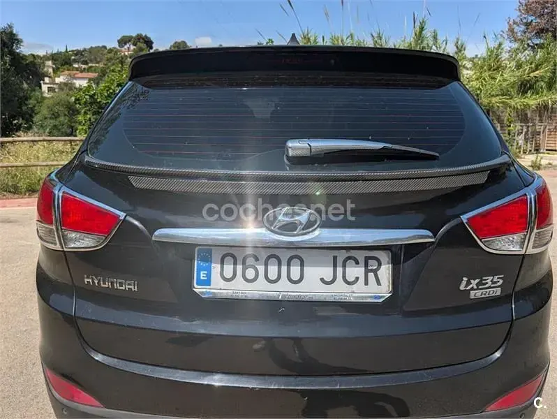 Usado Hyundai ix35 115 CV (84 kW) 2015 Negro SUV