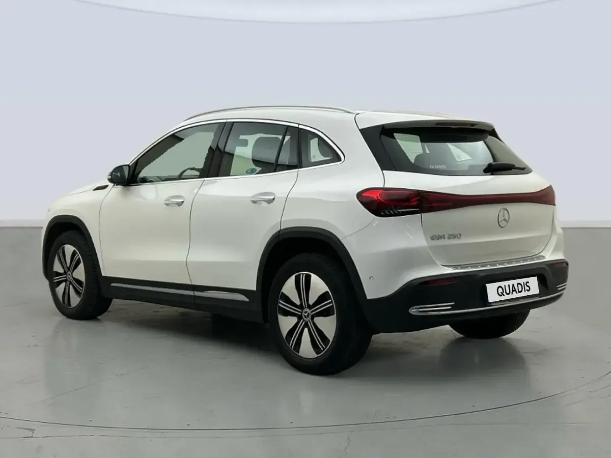 Usado Mercedes EQA250 139 kW (190 CV) 2021 Blanco SUV