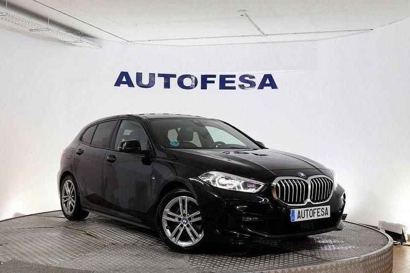 Usado BMW 118 M Sport 136 CV (100 kW) 2021 Negro Utilitario