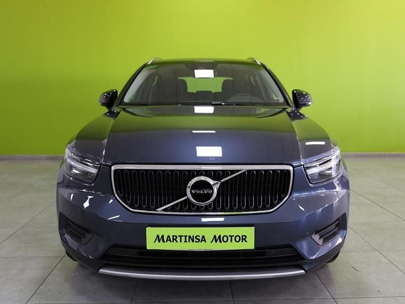 Usado Volvo XC40 Momentum 129 CV (94 kW) 2022 Azul SUV