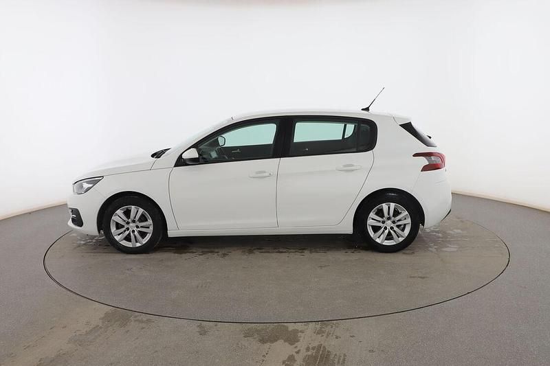 Usado Peugeot 308 Active 110 CV (80 kW) 2021 Blanco Utilitario