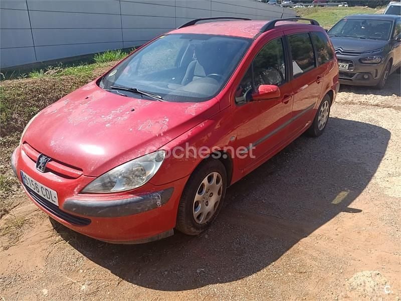 Rojo Usado 2003 Peugeot 307 Familiar | 1500 € (Super precio) - Imagen 1/4