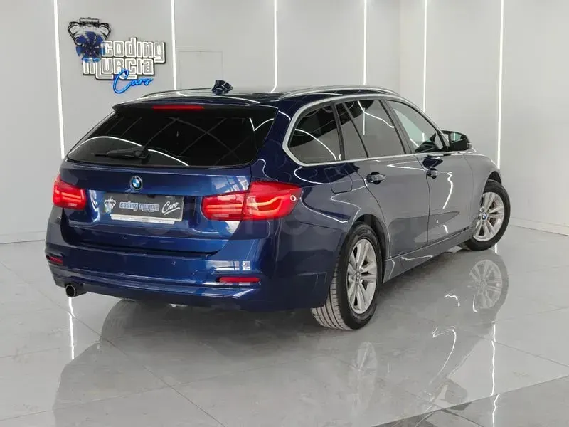 Usado BMW 318 Advantage 136 CV (100 kW) 2016 Azul Familiar
