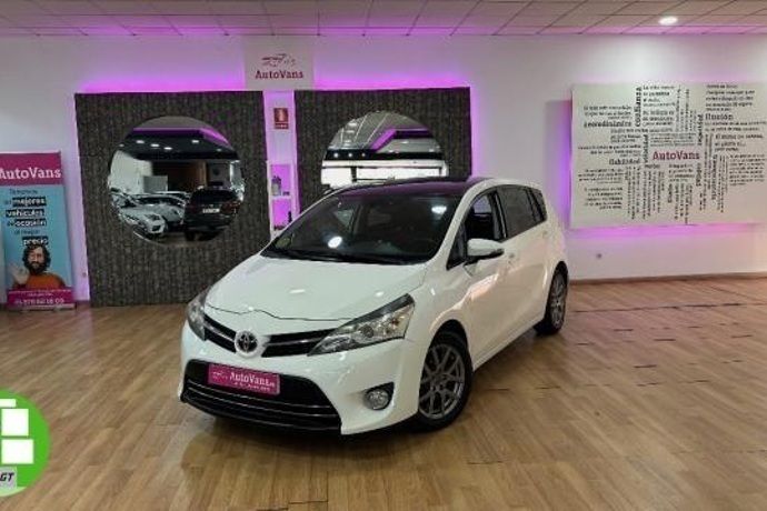 Usado 2015 Toyota Verso Style Monovolumen | 12.295 € - Imagen 1/4
