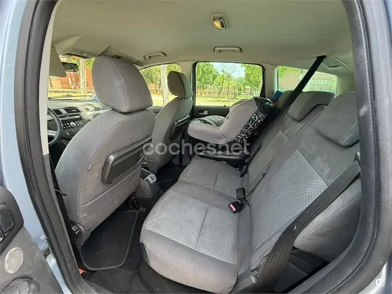 Usado Ford C-MAX Trend 90 CV (66 kW) 2006 Azul Monovolumen
