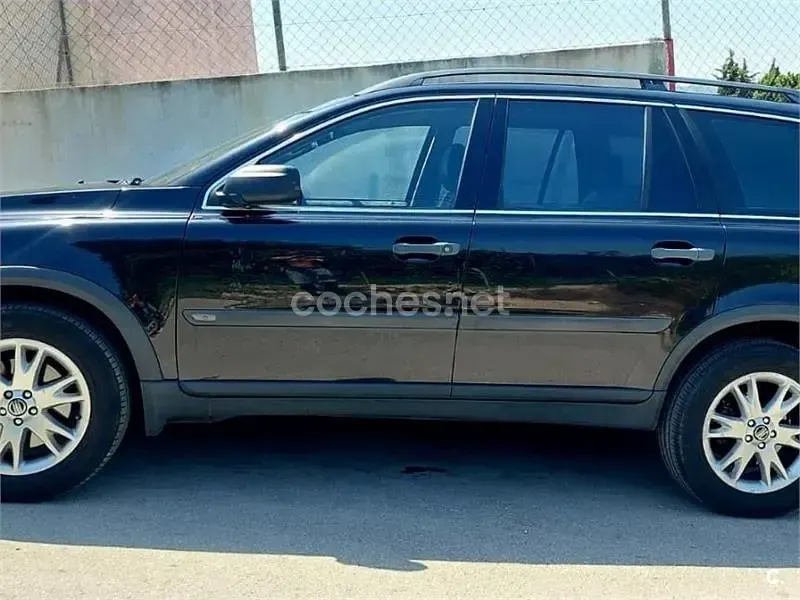 Usado Volvo XC90 Executive 163 CV (119 kW) 2005 Negro SUV