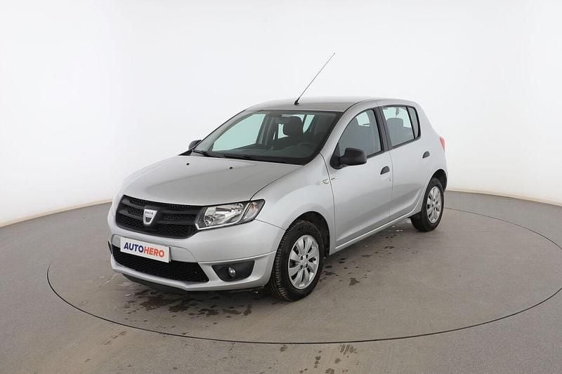 Gris Usado 2017 Dacia Sandero Utilitario | 8599 € (Precio justo) - Imagen 1/3