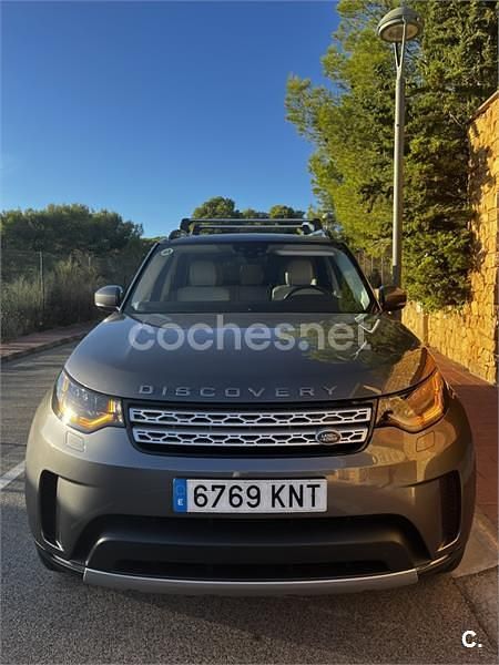Usado Land Rover Discovery 5 First Edition 258 CV (189 kW) 2018 Gris / plata SUV