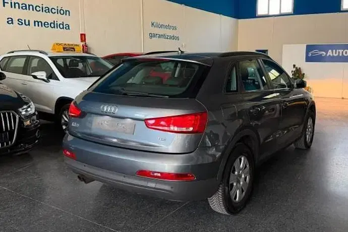 Usado Audi Q3 Advanced 140 CV (102 kW) 2013 SUV