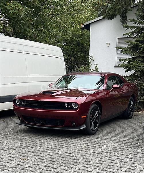 Granate Usado 2024 Dodge Challenger SXT Coupe | 36.500 € - Imagen 1/4