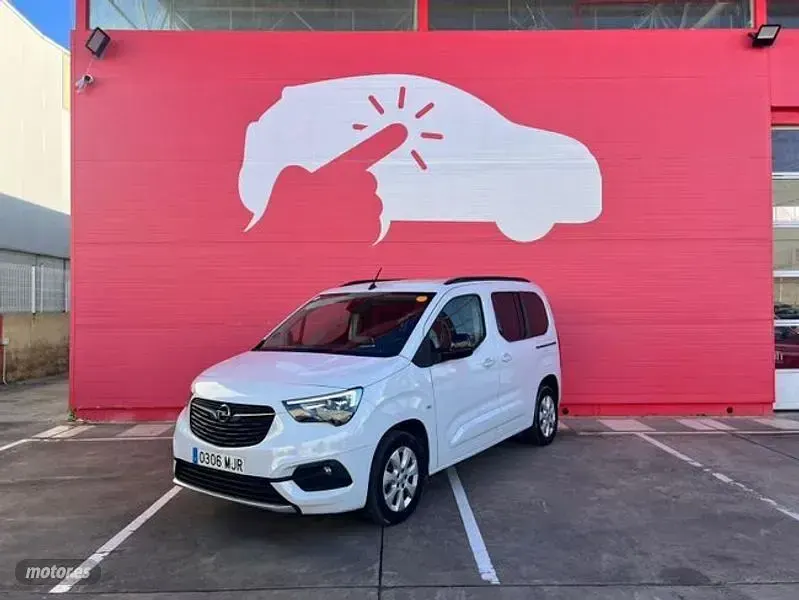 Usado Opel Combo-e Life Elegance 100 kW (136 CV) 2023 Blanco Monovolumen
