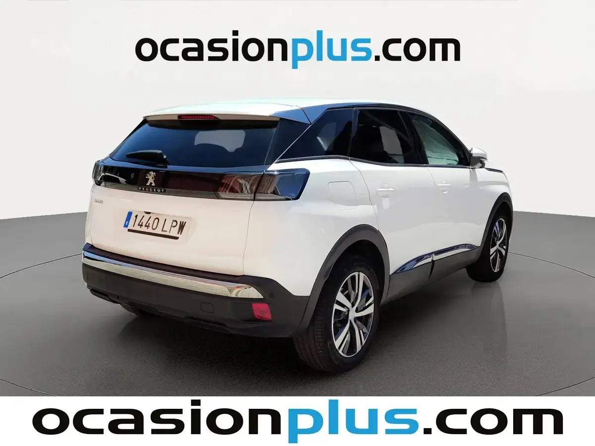 Usado Peugeot 3008 Allure 131 CV (96 kW) 2021 Blanco SUV