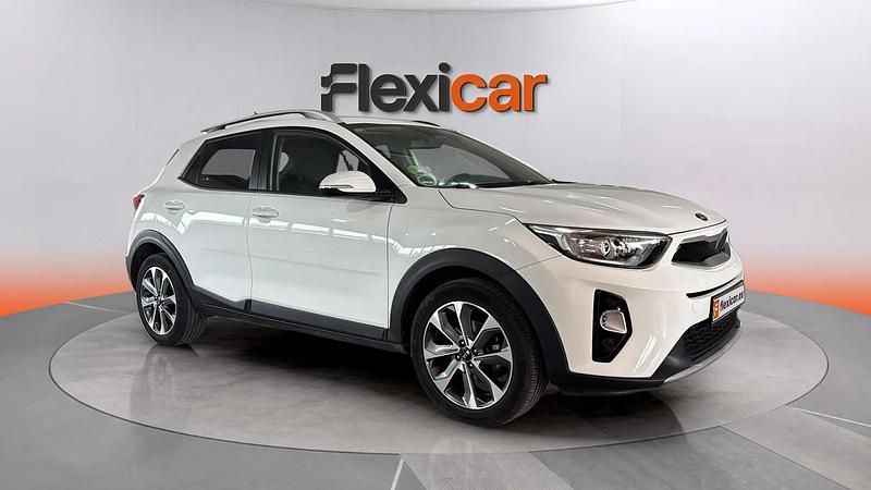 Käytetty Kia Stonic 101 HP (74 kW) 2018 Katumaasturi