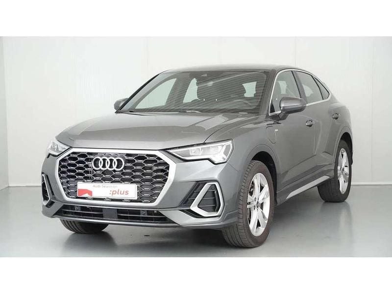 Gris Usado 2024 Audi Q3 Ambiente SUV | 41.900 € (Un poco caro) - Imagen 1/4