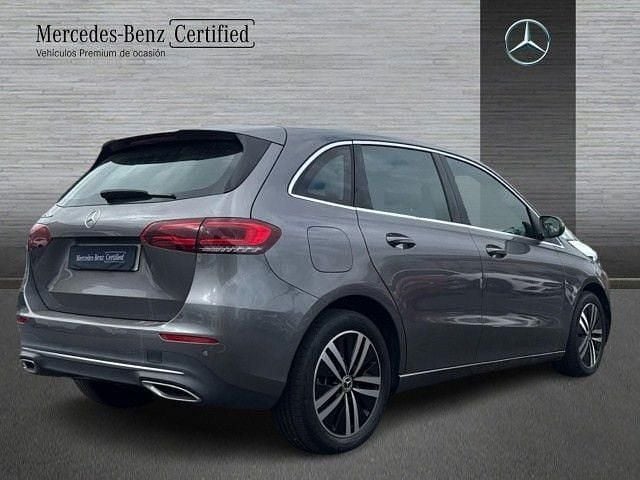 Usado Mercedes B250e 218 CV (160 kW) 2022 Gris montaña Monovolumen
