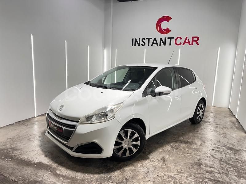 Usado Peugeot 208 Active 75 CV (55 kW) 2018 Blanco Utilitario
