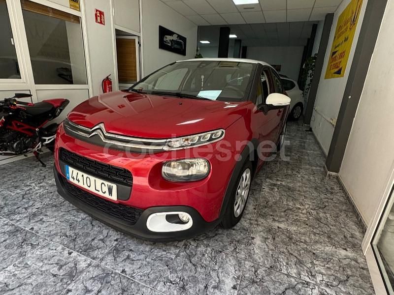 Usado Citroën C3 Feel 82 CV (60 kW) 2019 Rojo Utilitario