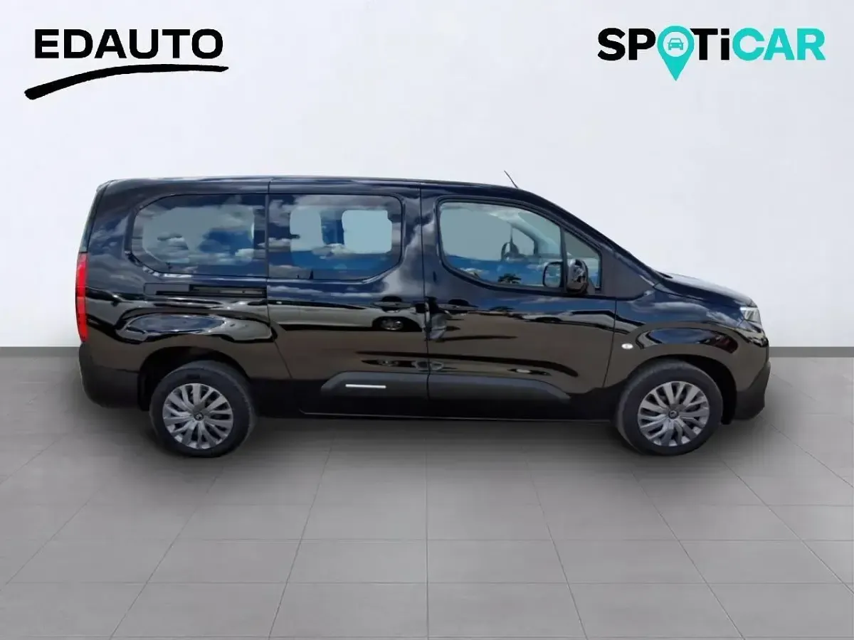 Usado Citroën Berlingo 130 CV (95 kW) 2025 Negro Monovolumen