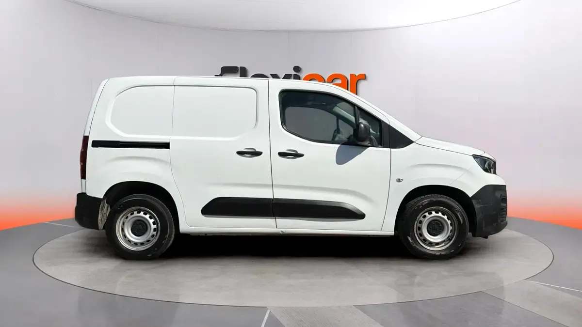 Usado Peugeot Partner S 102 CV (75 kW) 2021 Blanco Monovolumen
