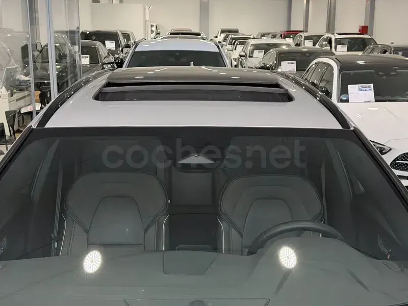 Usado Volvo XC60 Ultimate 351 CV (258 kW) 2022 Gris / plata SUV