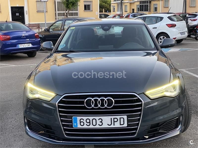 Usado Audi A6 190 CV (139 kW) 2016 Azul Berlina
