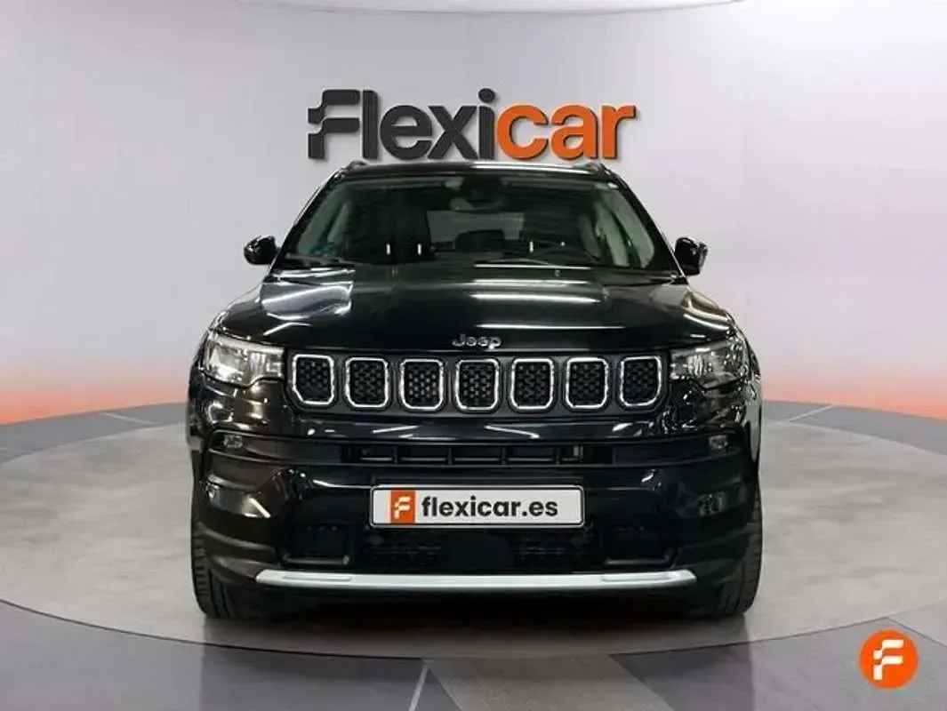 Usado Jeep Compass Limited 190 CV (139 kW) 2023 Negro SUV