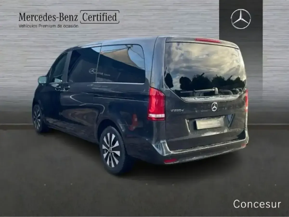 Occasion Mercedes V250 190 PK (139 kW) 2023 Grijs MPV