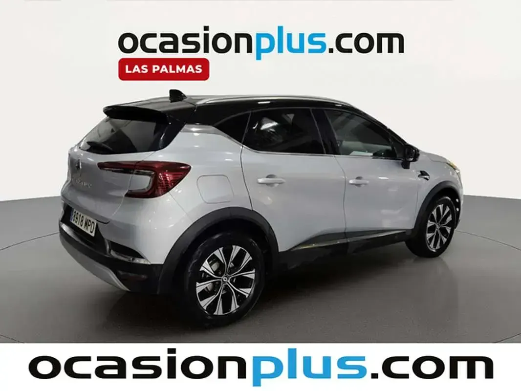 Usado Renault Captur Techno 91 CV (66 kW) 2024 Gris SUV