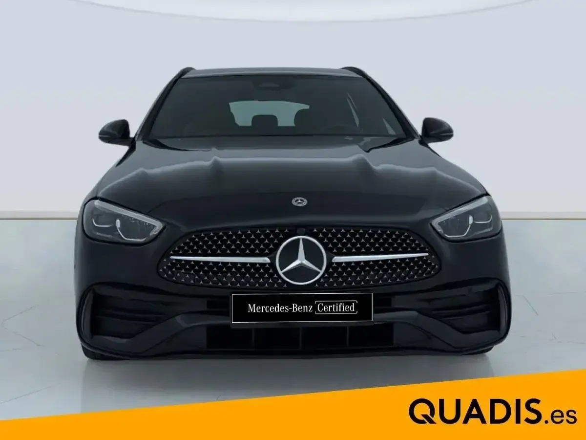 Usado Mercedes 220 200 CV (147 kW) 2023 Negro Familiar