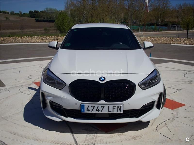 Usado BMW 118 Comfort Edition 150 CV (110 kW) 2020 Blanco Utilitario