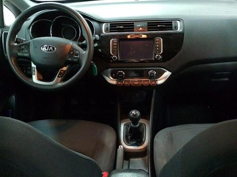 Usado Kia Rio 84 CV (61 kW) 2016