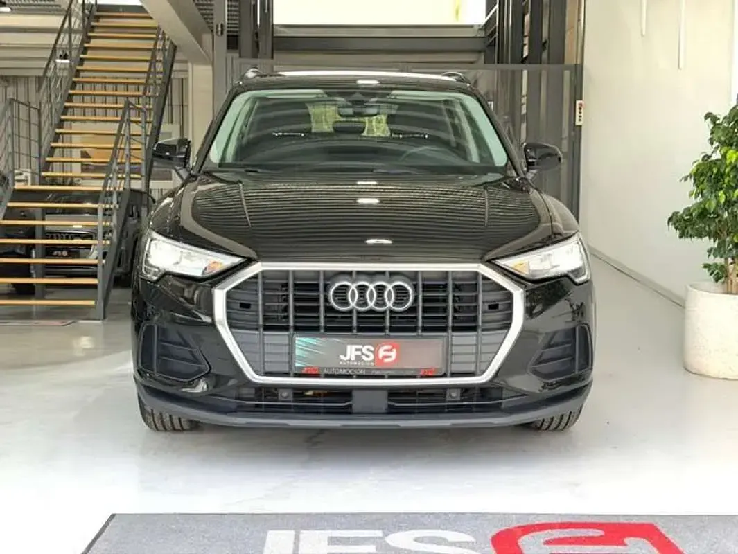 Usado Audi Q3 150 CV (110 kW) 2021 Negro SUV