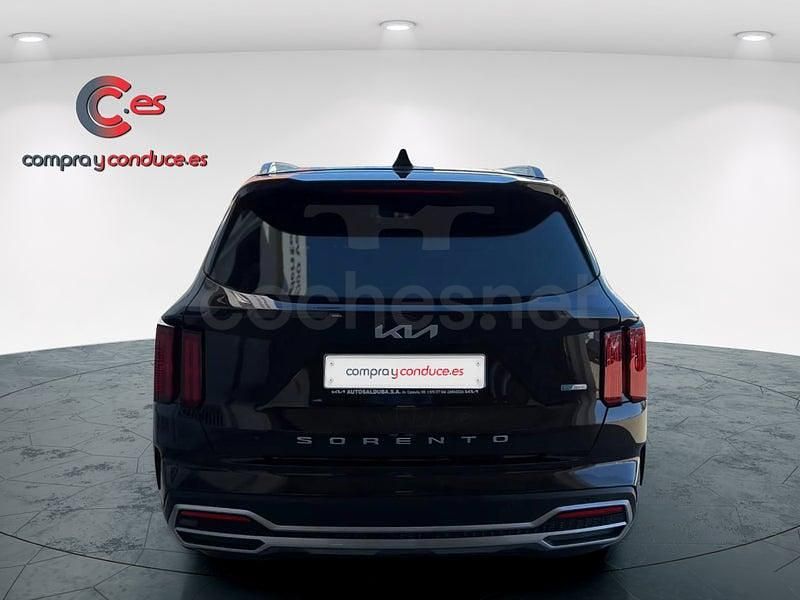 Usado Kia Sorento 230 CV (169 kW) 2022 Marrón SUV