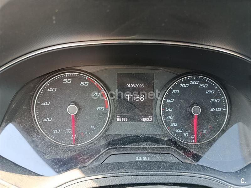 Usado Seat Arona Style 90 CV (66 kW) 2019 Negro SUV