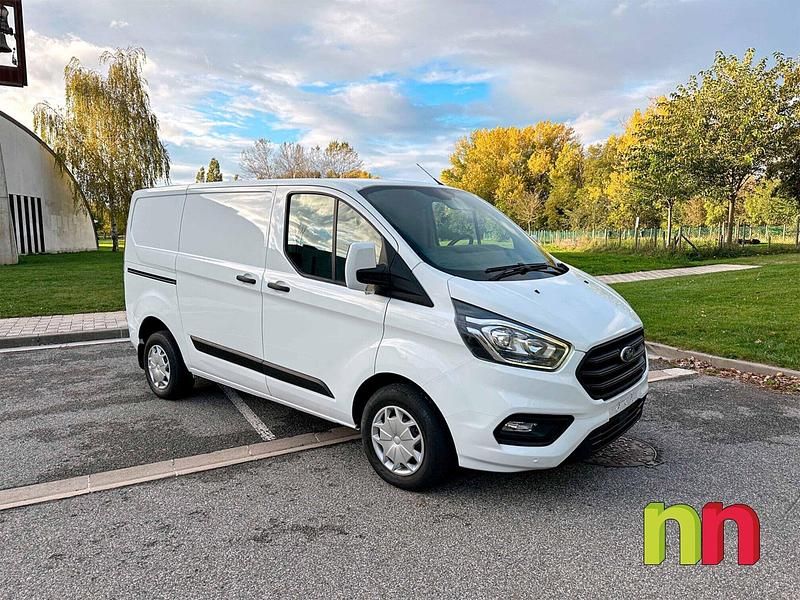 Usado Ford Transit Custom Trend 130 CV (95 kW) 2022 Blanco Van