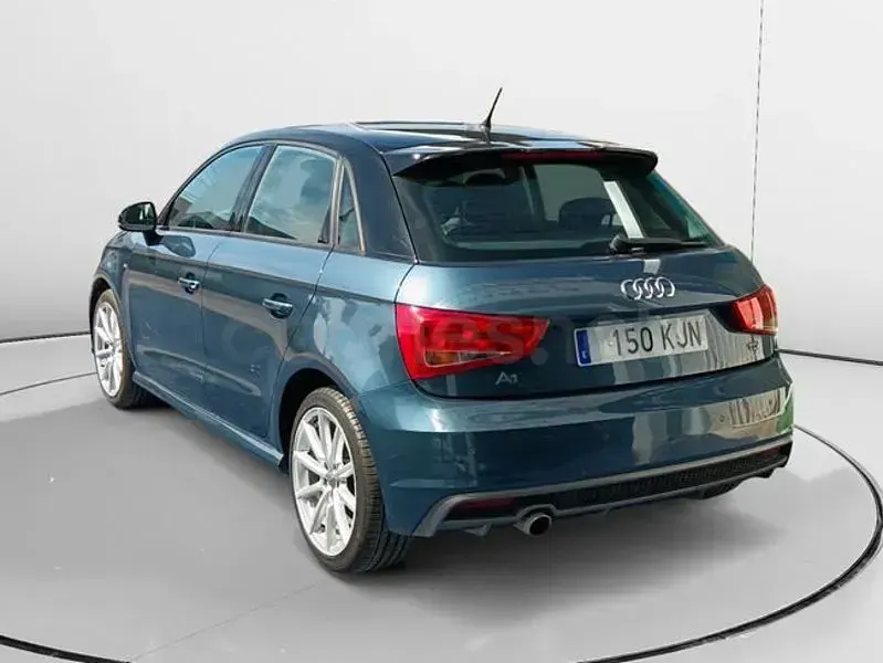 Begagnad Audi A1 Sportback 90 HK (66 kW) 2018 Blå Halvkombi