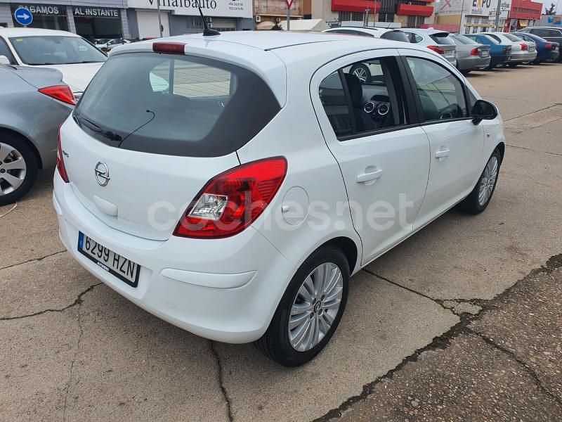 Usado Opel Corsa Selective 100 CV (73 kW) 2014 Blanco Berlina