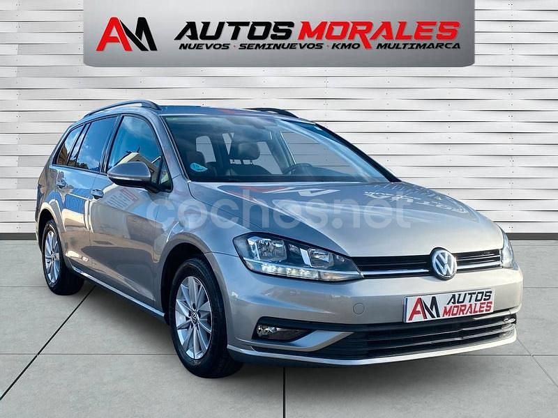 Usado VW Golf VII Advance 115 CV (84 kW) 2020 Gris / plata Familiar