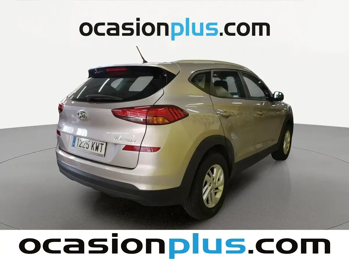 Usado Hyundai Tucson 132 CV (97 kW) 2019 Gris SUV
