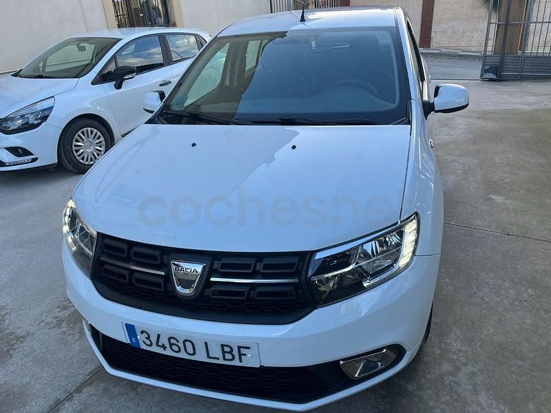 Usado Dacia Sandero Comfort 95 CV (69 kW) 2019 Blanco Berlina